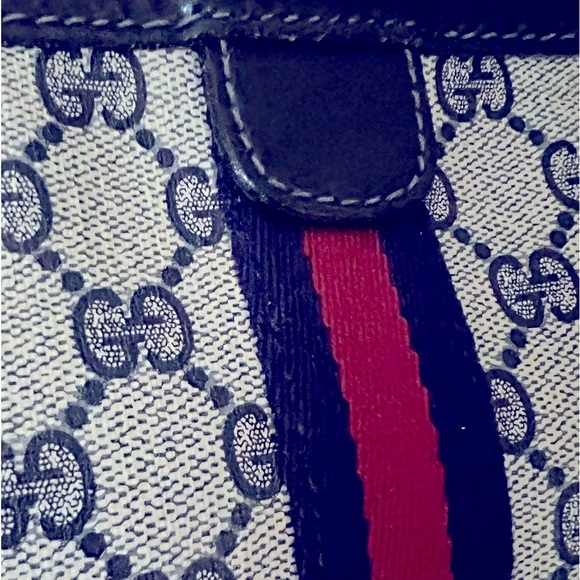 GUCCI Clutch Navy & Red Webbing - Picture 2 of 10
